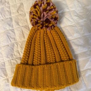 Ladies Hat with Pom  NWOT